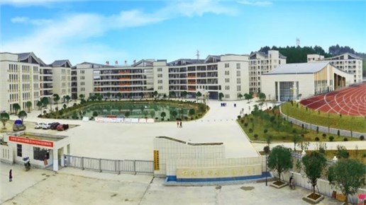 我校黨總支召開對(duì)照黨章黨規(guī)找差距專題會(huì)議